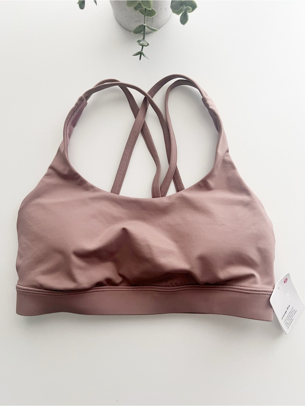 NWT Lululemon Energy Bra *Medium Support,
B-D Cups Twilight Rose Size 4